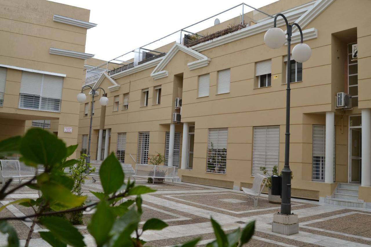 Sherryflat Caballeros - Parking Jerez de la Frontera Exterior photo