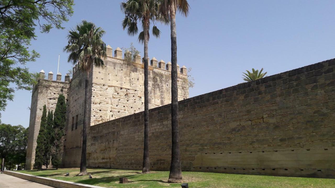 Sherryflat Caballeros - Parking Jerez de la Frontera Exterior photo