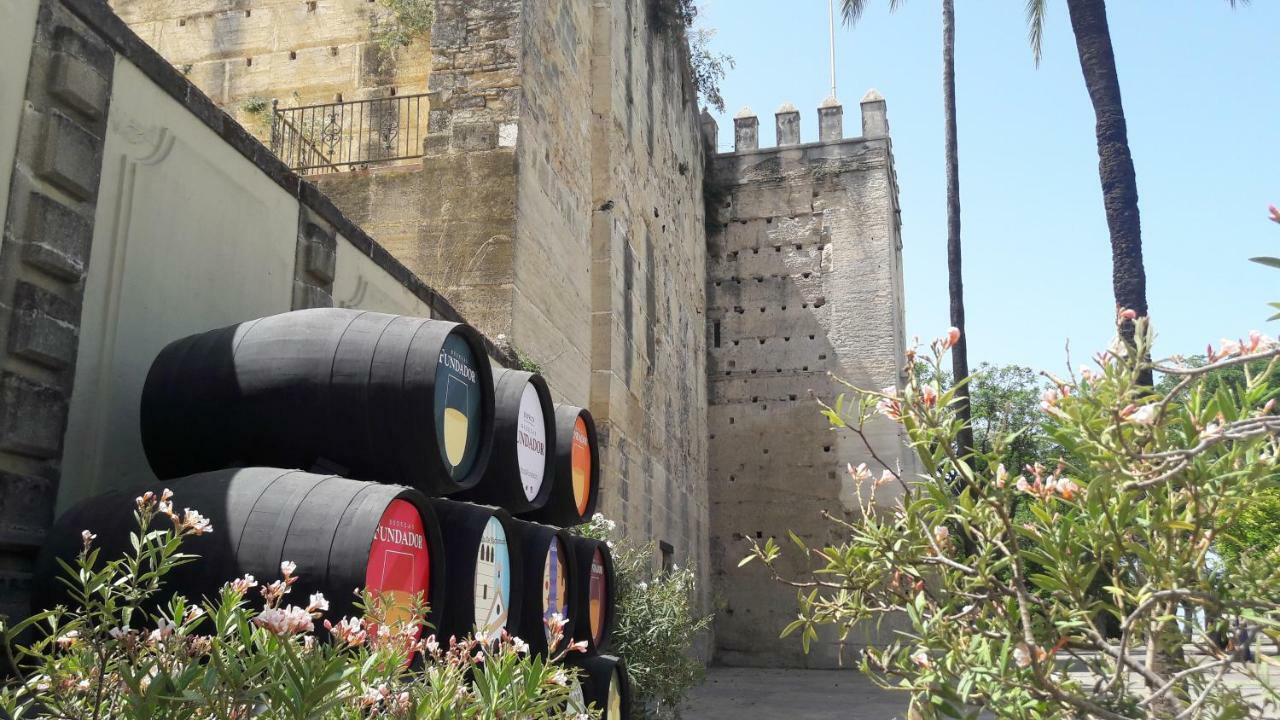 Sherryflat Caballeros - Parking Jerez de la Frontera Exterior photo
